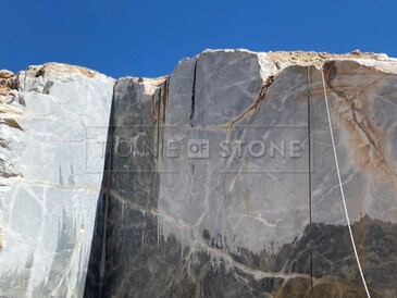 Těžba přírodního kamene Quartzite Celeste Těžba přírodního kamene Quartzite Celeste