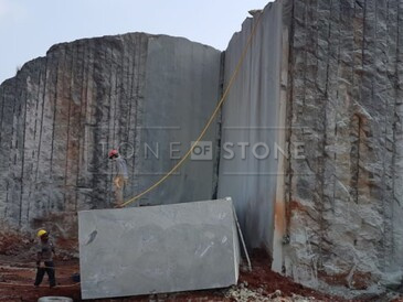 Těžba přírodního kamene Vitoria Regia Těžba přírodního kamene Vitoria Regia