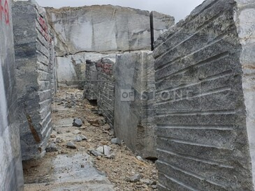 Těžba přírodního kamene Kinawa Bianco Těžba přírodního kamene Kinawa Bianco