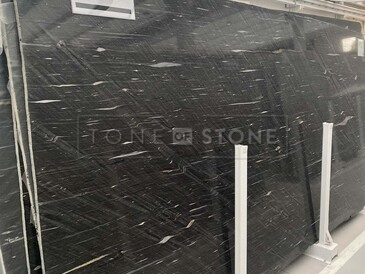 Velkoformátový přírodní kámen, žula BROWN SILK, kamenictví TONE OF STONE