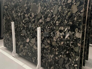 Exotická žula BLACK MOSAIC, země původu Brazílie, zakázkové kamenictví TONE OF STONE