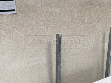 Velkoformátová deska z přírodního kamene, mramor BOTTICINO FIORITO, zakázkové kamenictví TONE OF STONE 