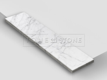 Mramor BIANCO CARRARA - přírodní kámen původem z Itálie s unikátním bílým zbarvením a decentní nepravidelnou kresbou patří mezi exkluzivní přírodní kameny. Vhodný pro výrobu parapetů do interiérů i exteriérů.