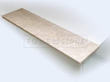 Mramor BOTTICINO CLASSICO LESK - oblíbený béžově-šedý přírodní kámen z Itálie se vyznačuje unikátní texturou.  Mramor je vhodný pro výrobu interiérových i exteriérových parapetů.   