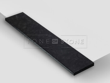 Žula NERO ASSOLUTO ZIMBABWE LESK - exotický a velmi žádaný přírodní kámen, který vyšperkuje každý interiér. Je vhodný pro výrobu vnitřních i venkovních parapetů. 