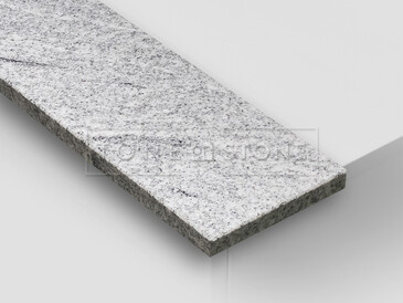 Žula VISCOUNT WHITE LESK, detail Exotický přírodní kámen z Indie, vhodný pro výrobu interiérových i exteriérových parapetů.  