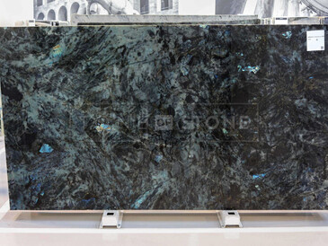Velkoformátová deska z přírodního kamene, žula LABRADORITE LEMURIAN BLUE
Velkoformátová deska z přírodního kamene, žula LABRADORITE LEMURIAN BLUE