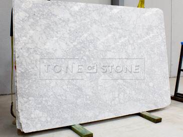 Kliknutím zvětšíte Bianco Carrara