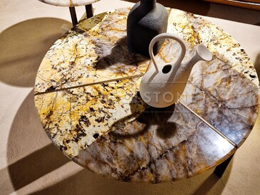 Sada designových stolků z přírodního kamene Patagonia. Zakázkové kamenictví TONE OF STONE.