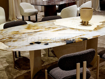 Jídelní stůl z přírodního kamene Patagonia. Zakázkové kamenictví TONE OF STONE.