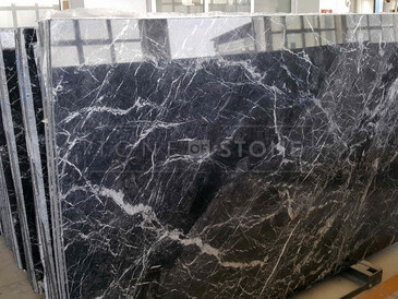 Přírodní kámen Grigio Carnico Dark. Zakázkové kamenictví TONE OF STONE.