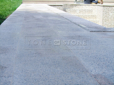 Archivní fotografie - OBKLAD BAZÉNU PŘÍRODNÍM KAMENEM. Zakázkové kamenictví TONE OF STONE. Archivní fotografie - OBKLAD BAZÉNU PŘÍRODNÍM KAMENEM. Zakázkové kamenictví TONE OF STONE.