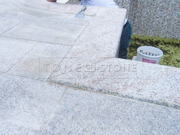Archivní fotografie - OBKLAD BAZÉNU PŘÍRODNÍM KAMENEM. Zakázkové kamenictví TONE OF STONE. Archivní fotografie - OBKLAD BAZÉNU PŘÍRODNÍM KAMENEM. Zakázkové kamenictví TONE OF STONE.