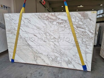 Kamenná deska bílého mramoru Calacatta Vagli Oro Kamenná deska bílého mramoru Calacatta Vagli Oro