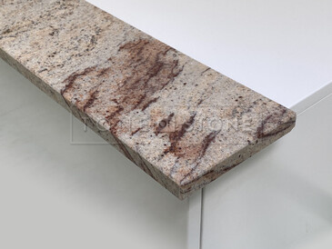 Unikátní povrch žuly Shivakashi. Zakázková výroba TONE OF STONE.