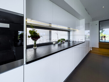 Nero Assoluto Zimbabwe: Černá krása pro moderní estetiku. Zakázková výroba TONE OF STONE.