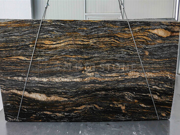 Deska přírodního kamene Magma Black. Zakázkové kamenictví TONE OF STONE. Deska přírodního kamene Magma Black. Zakázkové kamenictví TONE OF STONE.