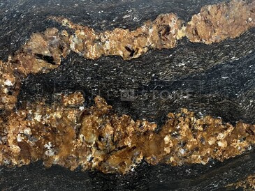 Detail přírodního kamene Black Fusion. Zakázkové kamenictví TONE OF STONE. Detail přírodního kamene Black Fusion. Zakázkové kamenictví TONE OF STONE.