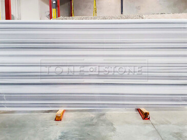 Přírodní mramor Striato Olimpo. Zakázkové kamenictví TONE OF STONE