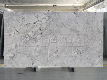 Katalog - Super White Calacatta