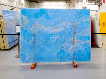 Kliknutím zvětšíte Onice Blue