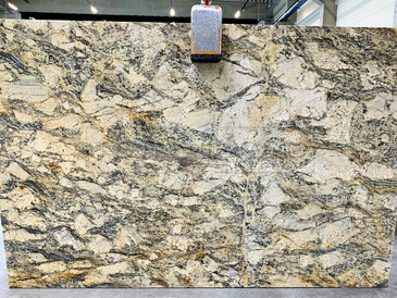 Deska přírodního kamene Torpedo Gold.