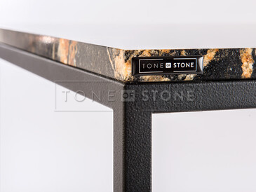 Exkluzivní konferenční stolek z přírodního kamene Black Fusion. Zakázkové kamenictví TONE OF STONE.