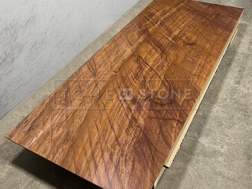 Kvarcitový stůl Las Vegas Rock. Zakázkové kamenictví TONE OF STONE.