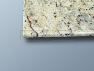 Speciálně upravená hrana desky pro stůl z kamene Lemon Ice. Zakázkové kamenictví TONE OF STONE. Speciálně upravená hrana desky pro stůl z kamene Lemon Ice. Zakázkové kamenictví TONE OF STONE.