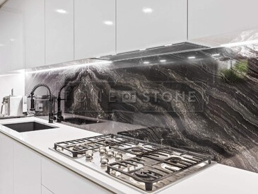 Kamenná pracovní deska a kamenný obklad ze žuly Agata Black - vizualizace