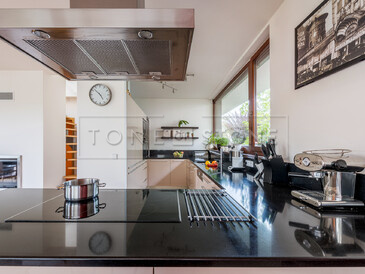 Katalog umělých kamenů - Brilliant Black