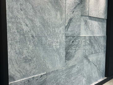 Skládané obložení zdi indickou žulou Viscount White.