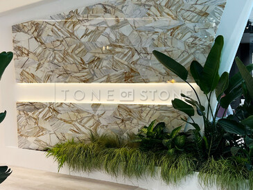 Prezentace skládané mozaiky na veletrhu Marmomac 2024.