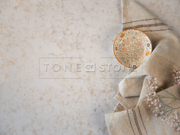 Tvrzený kámen Country Rose značky Technistone. Tvrzený kámen Country Rose značky Technistone.