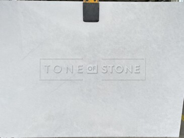 Celá deska bílého mramoru Sparkling White