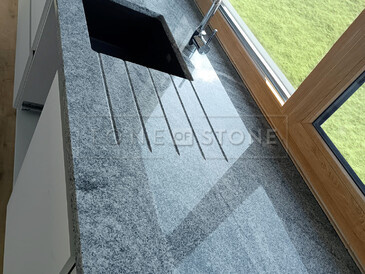 Kamenná pracovní deska ze žuly Viscont White (Viscount White)