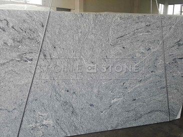 Deska přírodního kamene Viscount White - skladem v kamenictví TONE OF STONE. Deska přírodního kamene Viscount White - skladem v kamenictví TONE OF STONE.