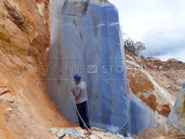 Těžený přírodní kvarcit Azul Macaubas.