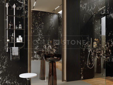 Obložení stěny koupelny umělým kamenem Technistone Pearl Delta.