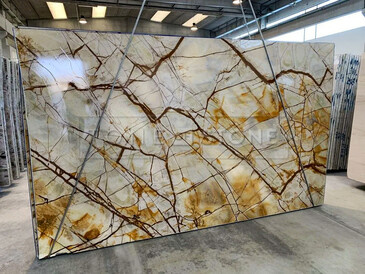 Deska přírodního kamene Roma Imperiale. Deska přírodního kamene Roma Imperiale.