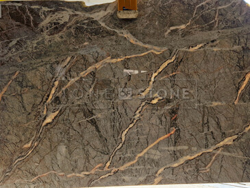 Prosvícená mramorová deska Fior di Pesco. Zakázková výroba TONE OF STONE