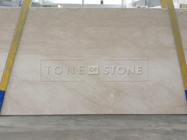 Mramorová deska Botticino Classico v elegantním béžovém odstínu Mramorová deska Botticino Classico v elegantním béžovém odstínu