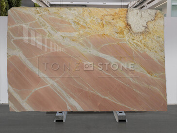 Ružový přírodní kámen Splendido s bílým žilkováním