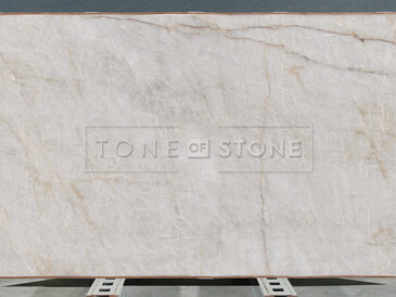 Kvarcitová kamenná deska Cristallo s průsvitnou strukturou a bílým zabarvením Kvarcitová kamenná deska Cristallo s průsvitnou strukturou a bílým zabarvením