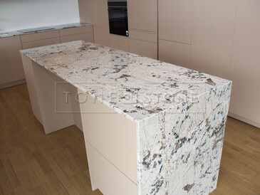 Kamenný ostrůvek do kuchyně ze žuly White Babylon