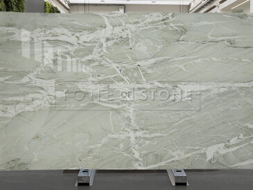 Světle zelný přírodní kámen Tiffany v leštěné povrchové úpravě