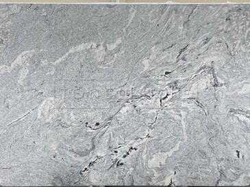 Viscont White je přírodní žula v šedém odstínu