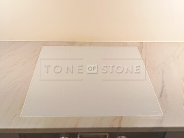 Kamenná kuchyňská deska z přírodního kamene Sky Gold - bílá varná deska se spodní montáží