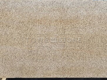 Žulová deska ve světlé barvě Padang Yellow s matnou povrchovou úpravou