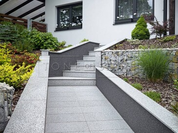 Šedé žulové schody a dlažba ze žuly Padang Crystal Šedé žulové schody a dlažba ze žuly Padang Crystal